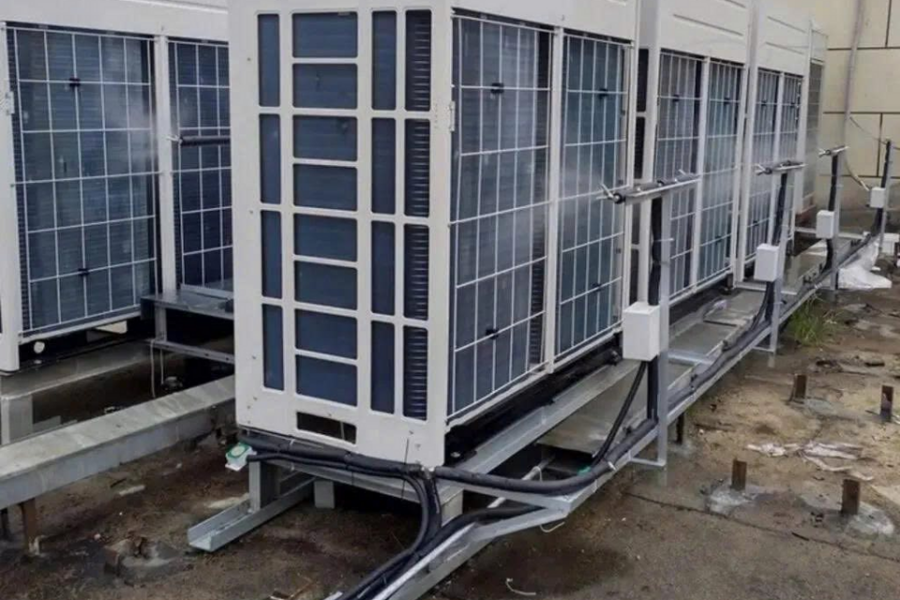 Cảnh Báo Về Phun Nước Cho Cục Nóng Điều Hòa: Lợi Ích Hay Tác Hại?