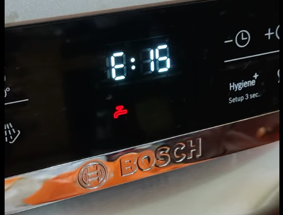 Giải Mã Nguyên Nhân Máy Rửa Bát Bosch Hiện Biểu Tượng Vòi Nước Đỏ