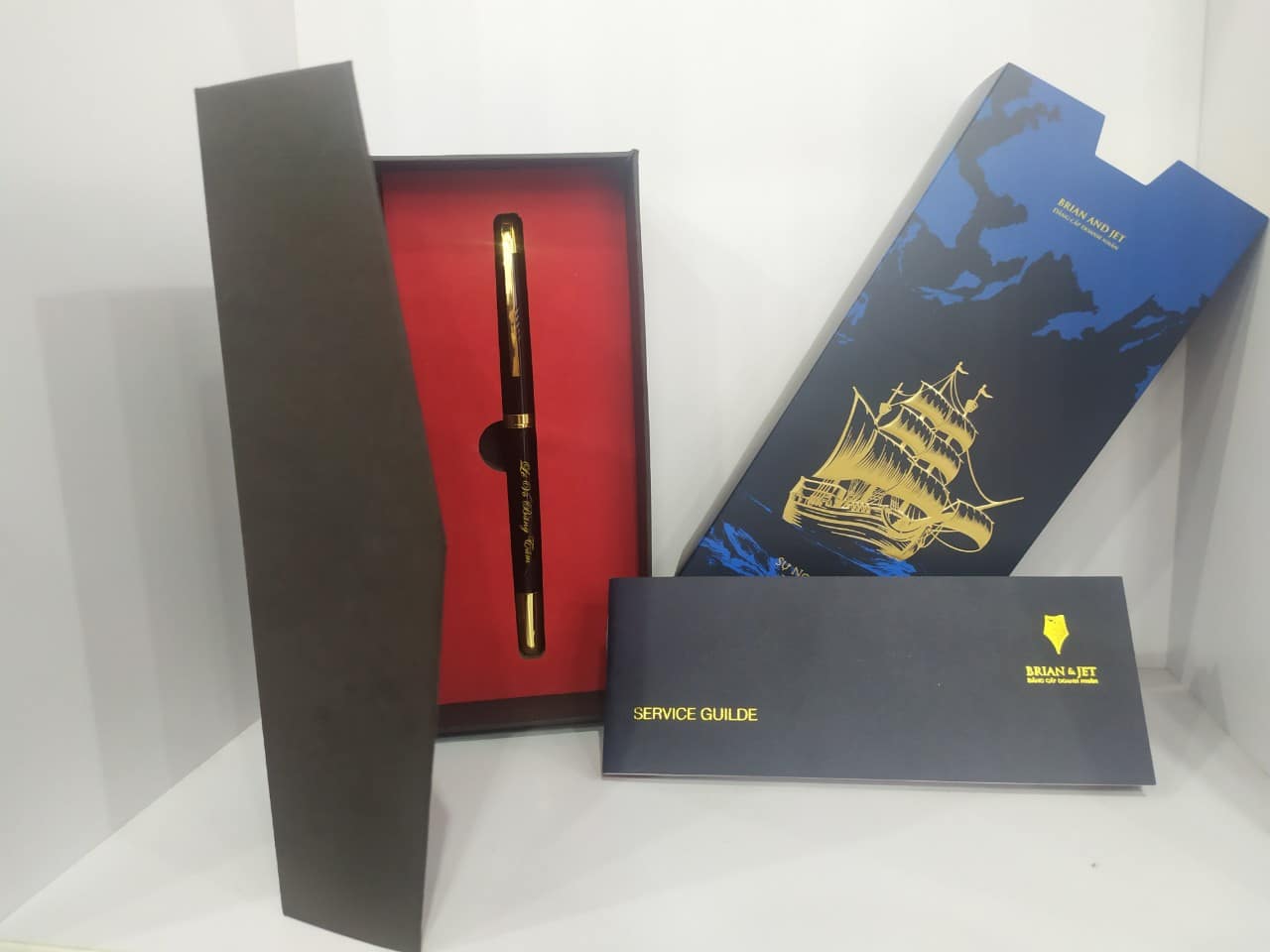 Khám Phá Bút Ký Doanh Nhân Brian & Jet BJ003: Sự Lựa Chọn Đẳng Cấp 2 Thiết kế bút ký doanh nhân Brian & Jet BJ003
