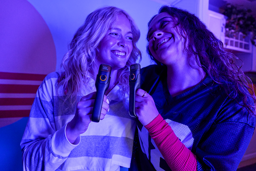 JBL EasySing Mic Mini: Micro không dây nhỏ gọn biến bài hát thành màn karaoke cá nhân